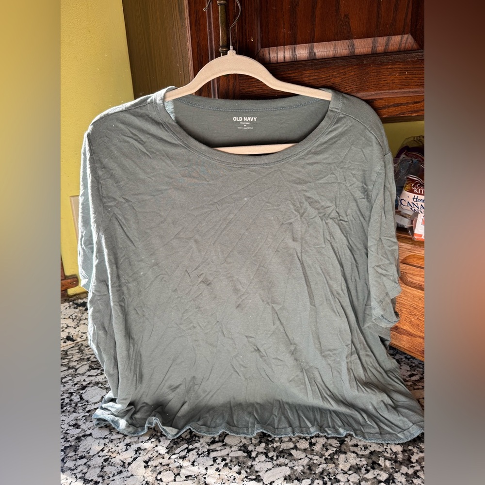 Old Navy Cropped T Shirt